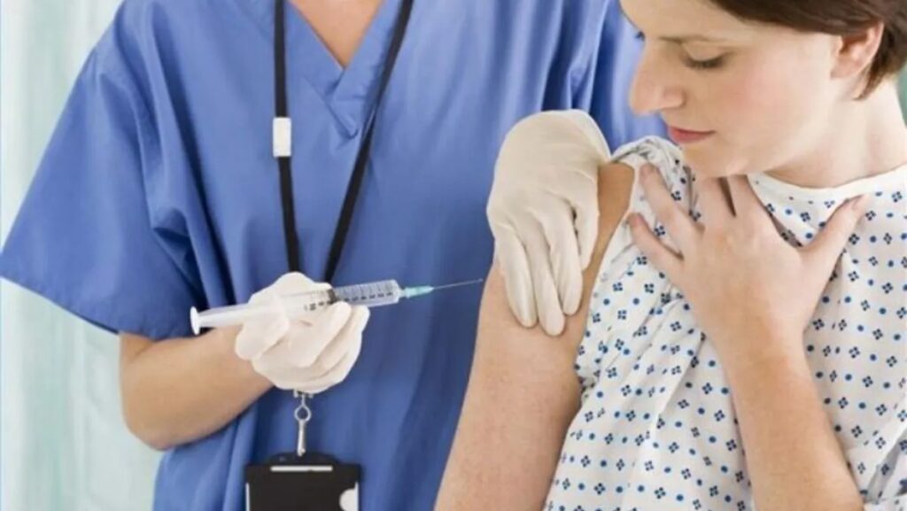 Tiêm Phòng Cúm Trước Khi Mang Thai: Tất Tần Tật Mẹ Bầu Cần Biết